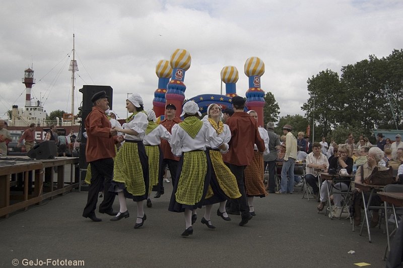 desloepevisserijfeestenzeebrugge2008foto11.jpg