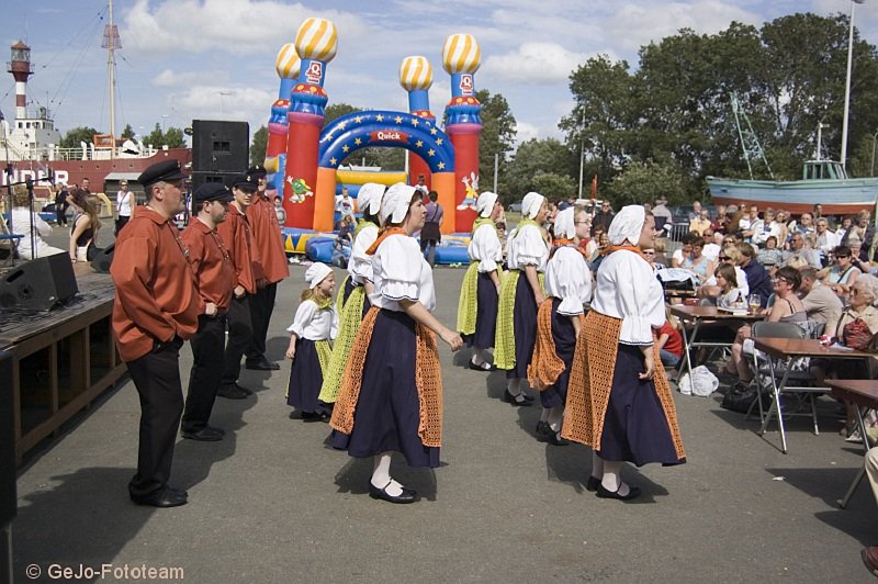 desloepevisserijfeestenzeebrugge2008foto41.jpg