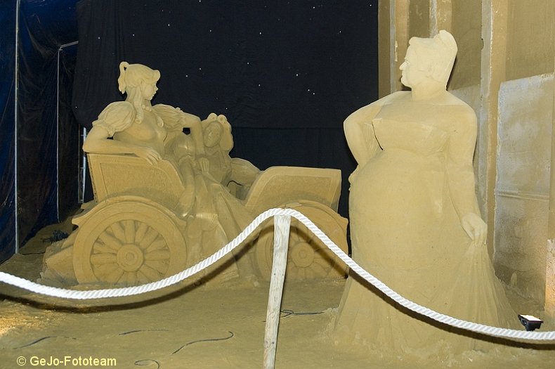 zandsculptureblankenbergefoto04.jpg