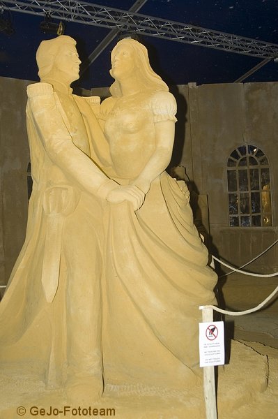 zandsculptureblankenbergefoto07.jpg