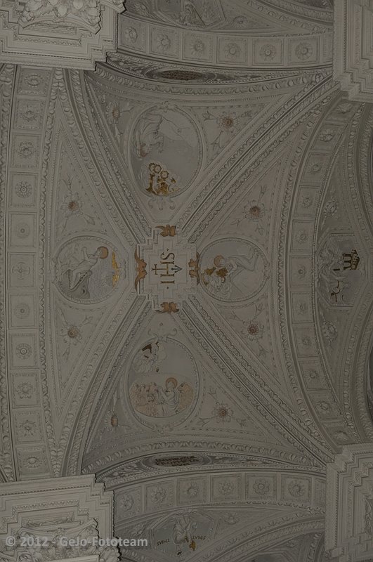 dsc_8976.jpg